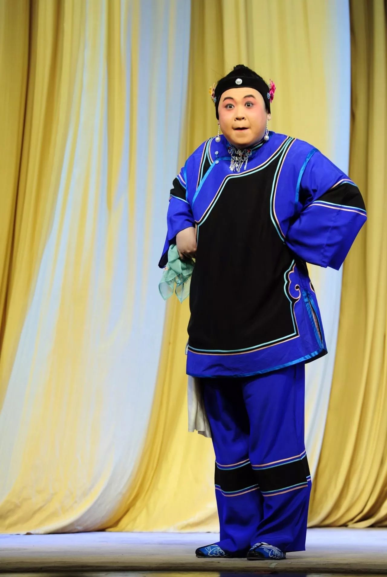 刘小龙 饰演 张有才徐英 饰演 奎木狼赵文宝 饰演 娄金狗张大军 饰演