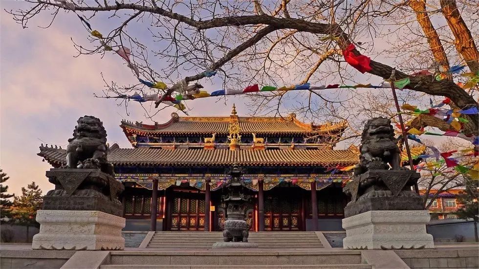 梵宗寺位于赤峰市翁牛特旗乌丹镇西北4公里处,是该旗目前仅存的一座较