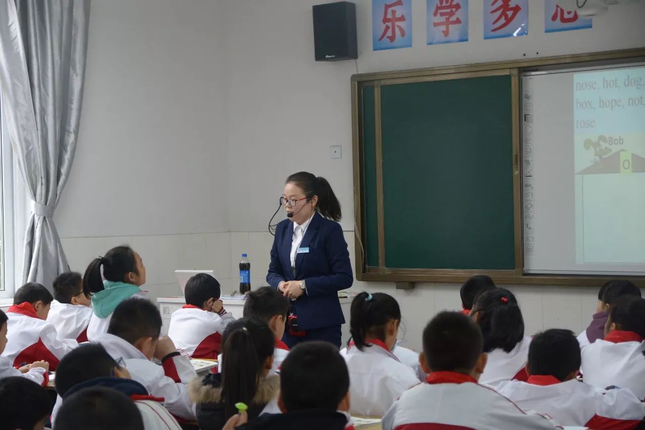 合肥市太湖路小学,巢湖市散兵镇中心小学,夏阁镇中心小学以及团结路