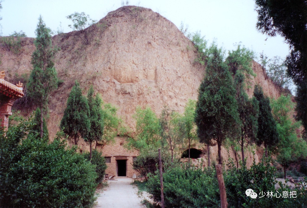 据少林寺老僧德禅,德敬,素喜,行正等讲,听先辈说此次演武结束,麟庆走