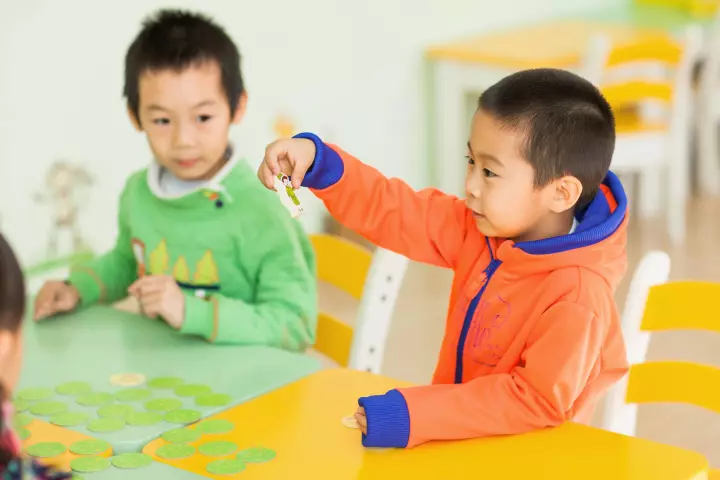 幼儿园幼儿园游戏_幼儿园游戏_幼儿园游戏100例