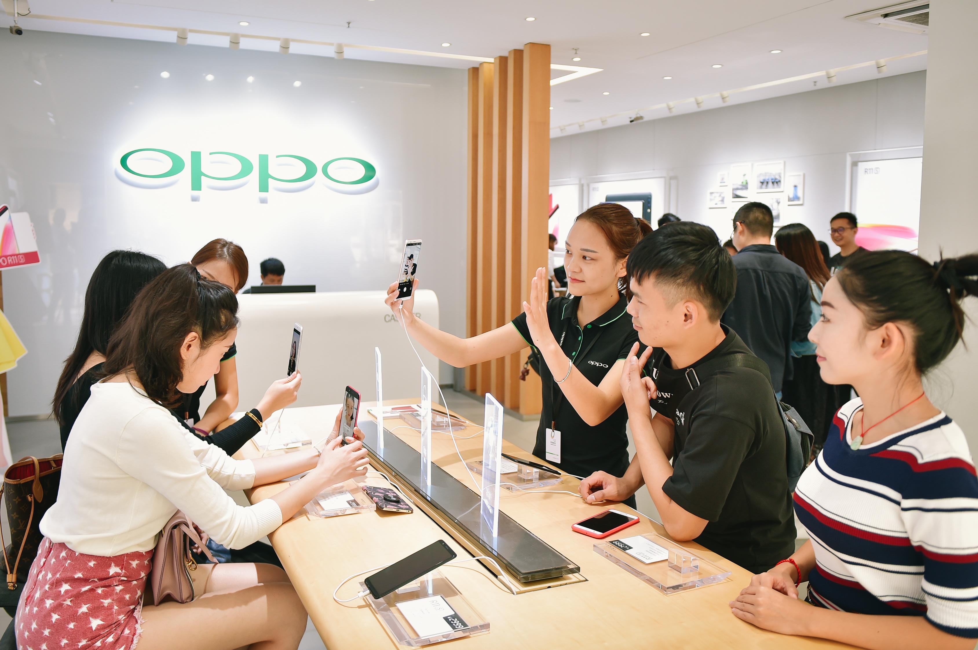 一线城市年轻用户追捧机型,oppo r11s开售后线上线下热气高涨