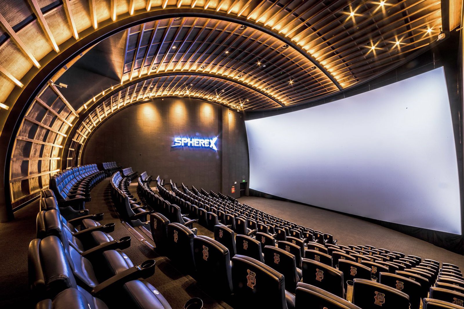 7910平方米电影院cgv星聚汇杭州龙湖店设计,带给大家的超越电影的