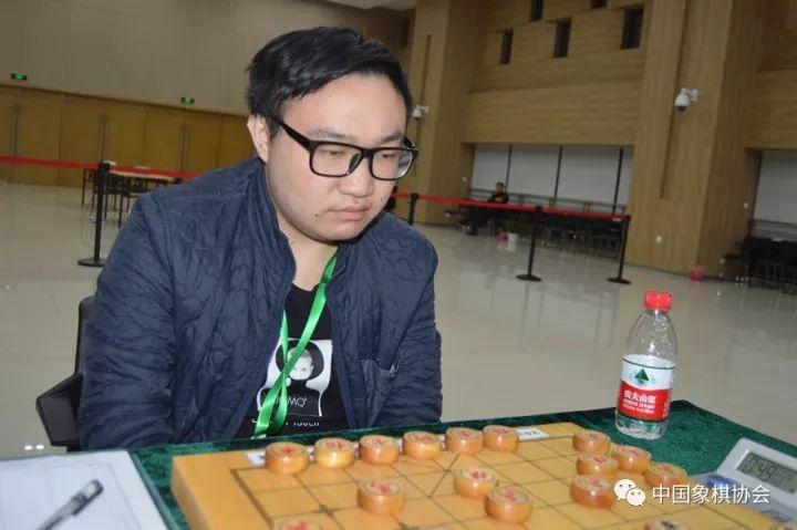 大棋聖戰首日王天一蔣川出大漏趙鑫鑫謝靖連勝