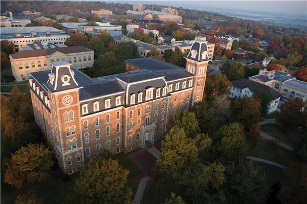 阿肯色科技大学(阿肯色州大学相当于中国什么学校)