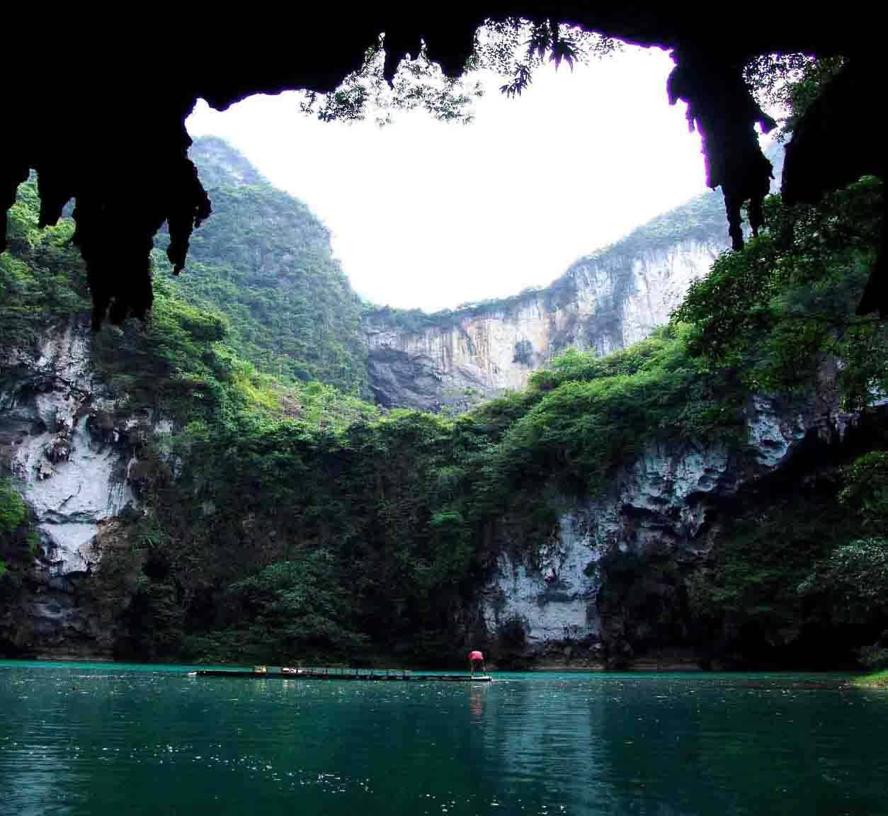 巴马活泉瑶池景区图片