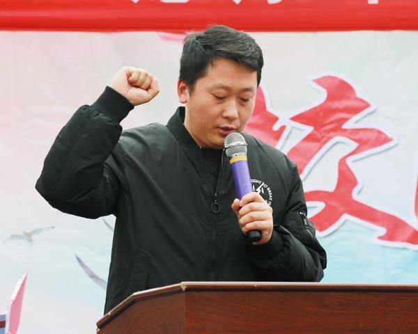 湖北长阳龙舟坪镇中心学校第十六届校园文化艺术节开幕式