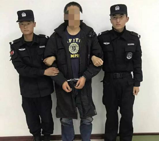 东海巡特警端掉一涉嫌制,贩,吸毒品窝点