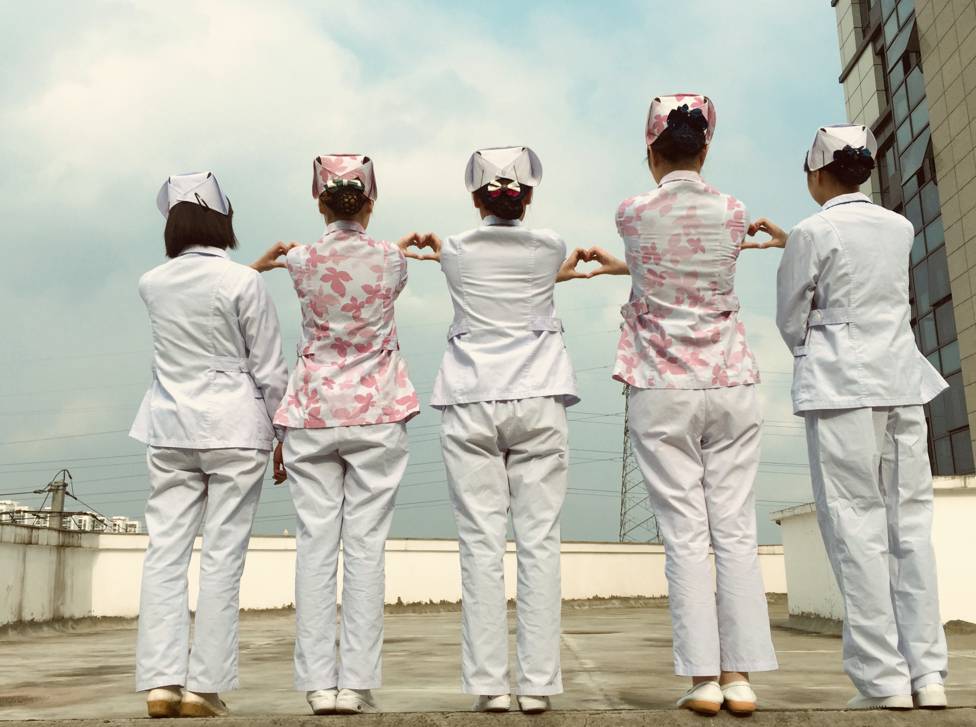 512护士节拍照姿势图片