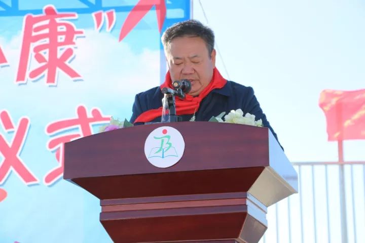 靖边县北郊九年制学校校长王汉平发言