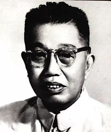 谭震林(1902—1983),汉族,出生于湖南省攸县城关镇工人家庭,曾任中共