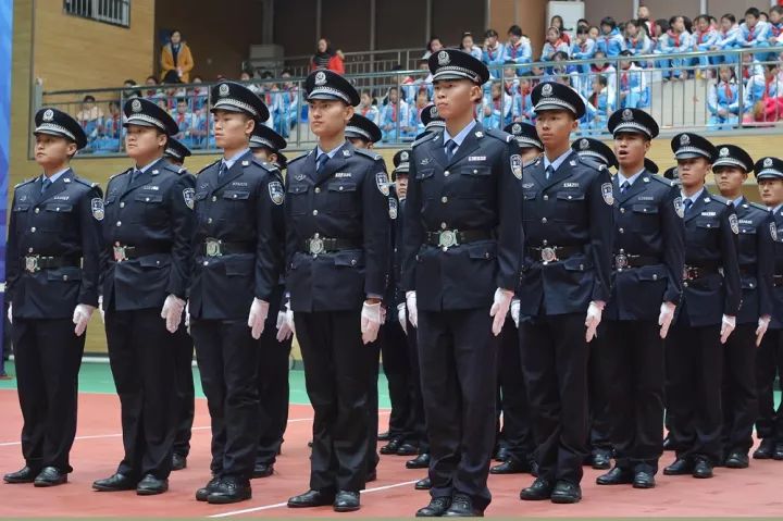 杨笠新主持活动由市局党委副书记,副局长11月24日,湘潭市公安局在火炬