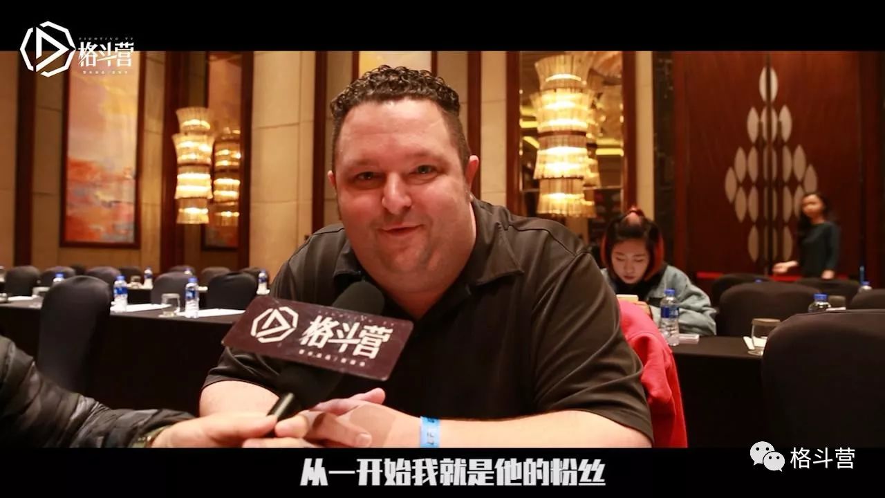 ufc上海站專訪世界著名格鬥媒體mmajunkie看外媒是如何評價李景亮王冠