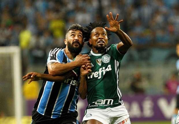 帕尔梅拉斯俱乐部官方宣布,43岁的巴西前国脚泽-罗伯托将在本赛季结束
