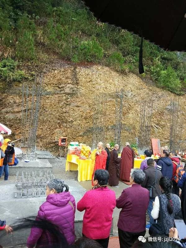 视频蕉岭蓝坊龙潭寺举行盛大开工仪式