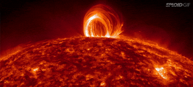 宇宙中没有氧气,为何太阳会燃烧出火焰?