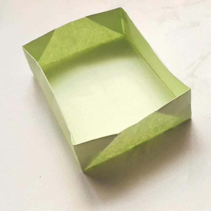 一张纸折叠盒子图片