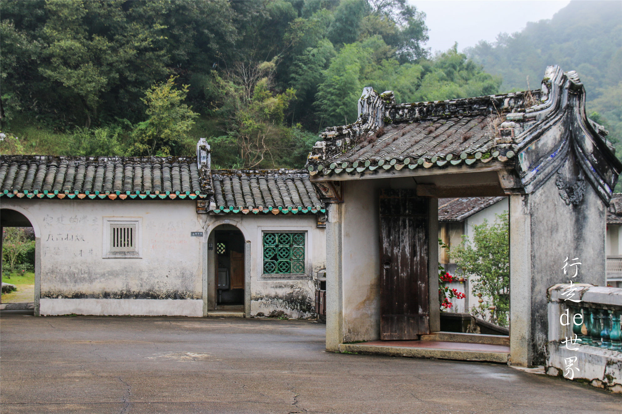 梅州客家江西北大门图片