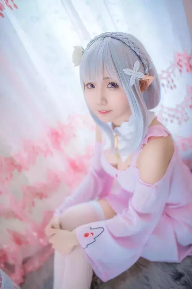 cosplay白丝足控福利 艾米莉娅 从零开始的异世界生活cosplay白丝足控