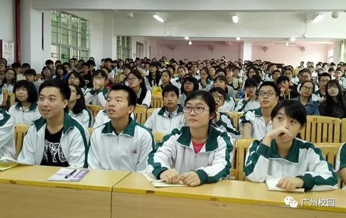 梅州最美中学校服大pk快来围观你的学校校服