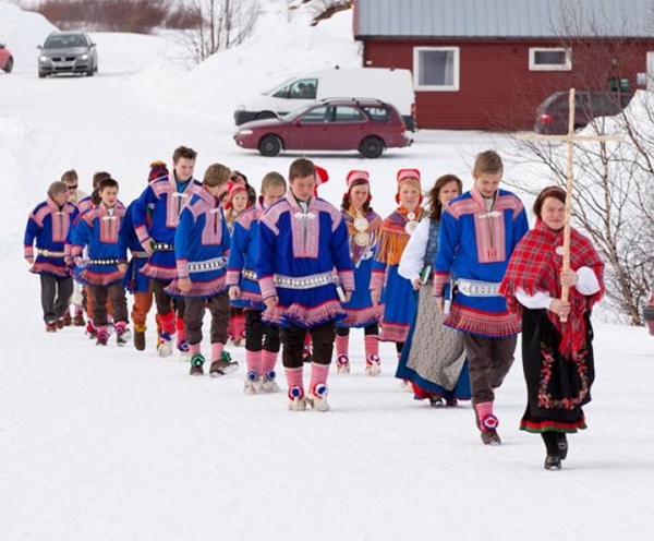 北欧萨米人芬兰的烟熏桑拿圣诞集市这个被笼统地称为斯堪的纳维亚的
