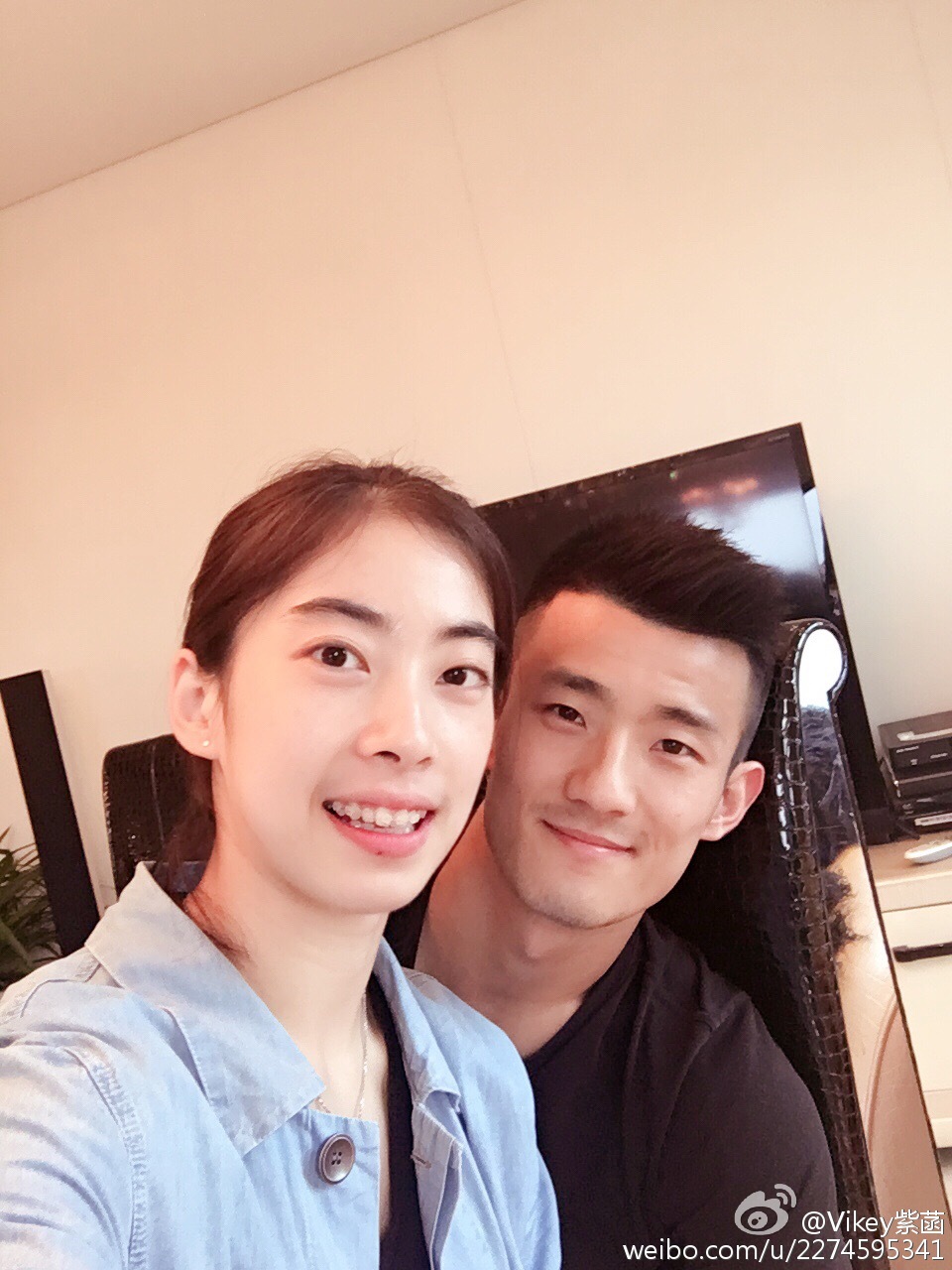 谌龙求婚成功领证结婚 谌龙王适娴:执子之手 与子偕老