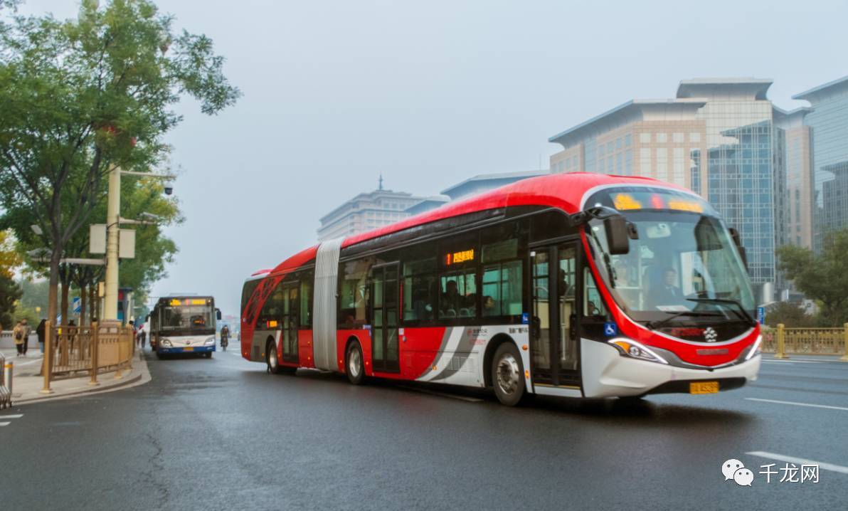 厉害了,北京公交车引入黑科技,配置360度防撞监控,盲区提醒,坐公交
