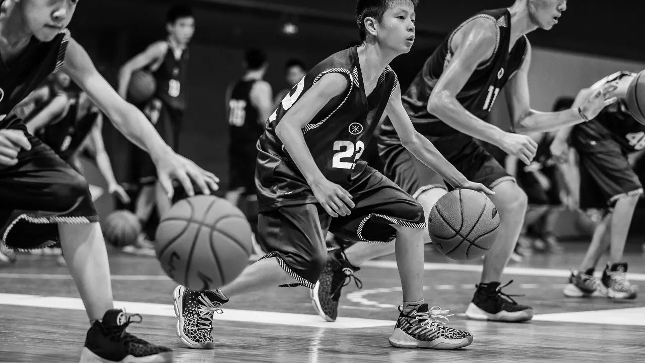 体育 正文 为青少年构建 专业系统的篮球青训平台和体系 这个冬天