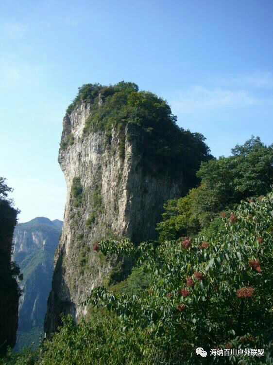 東到石門河,南自山前,北至八里溝,面積34平方公里,是一座以石柱林