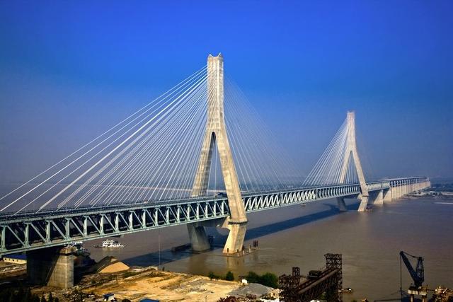超级工程最近十年中国最酷的十座超级桥梁