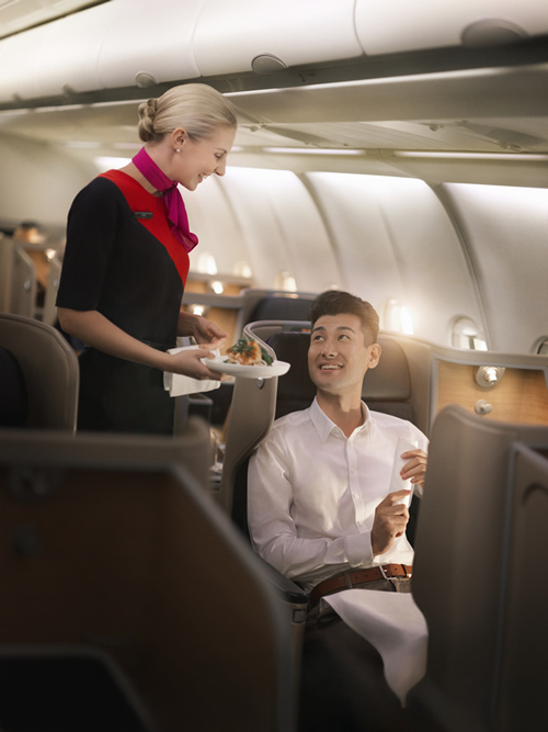选择澳洲航空 开启空中味蕾之旅——澳航国际航线客舱餐饮服务