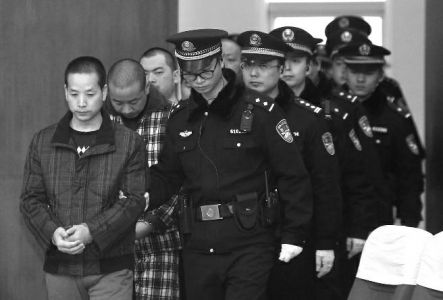 陕西周至涉黑案27人获刑 县委副书记充当保护伞