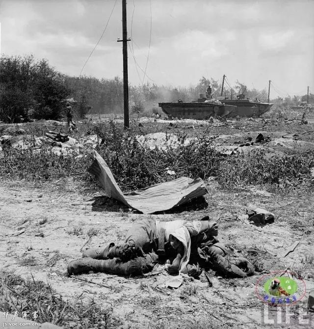 日軍萬歲衝鋒硬懟美軍機關槍1944年塞班島大快人心的一幕