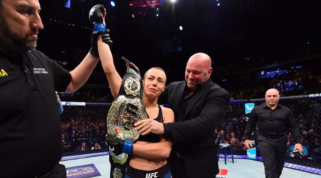 ufc217上,暴徒罗斯击败乔安娜,爆冷夺冠之后,女子草量级突然进入了