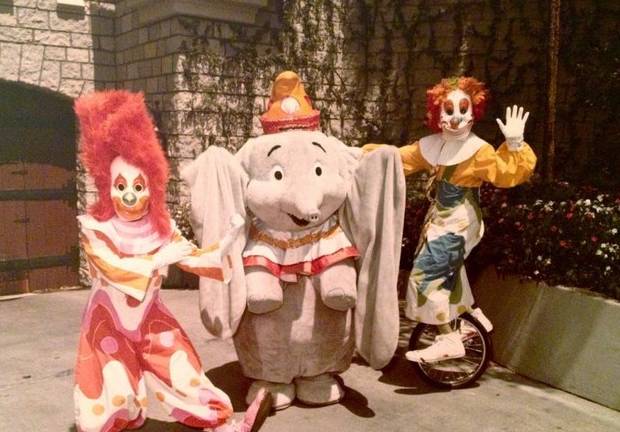 迪士尼乐园的恐怖传说图片