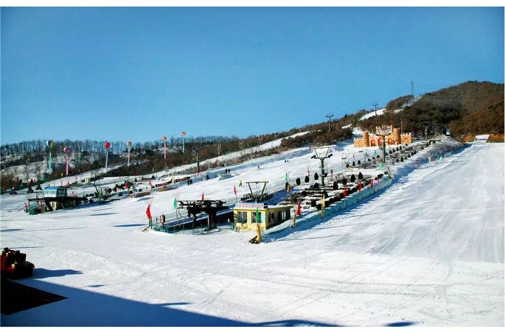 安波滑雪场 联系方式图片