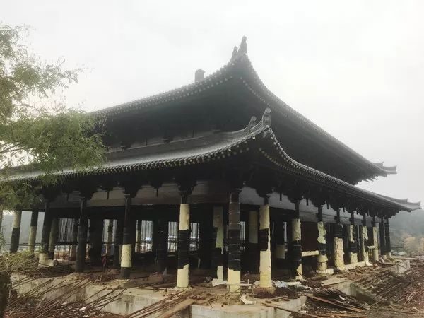 天台山护国寺赠送"法宝"给奉化雪窦寺,怎回事?