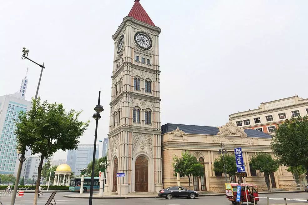 天津北安橋四面鐘