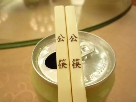 餐桌礼仪筷子图片