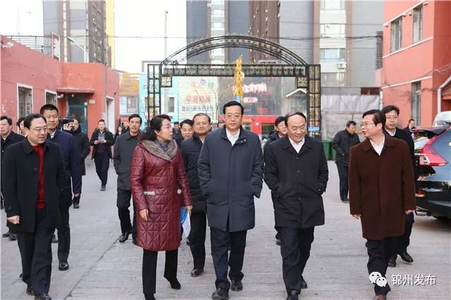 随市领导走上街头,看双百行动给锦州带来啥变化