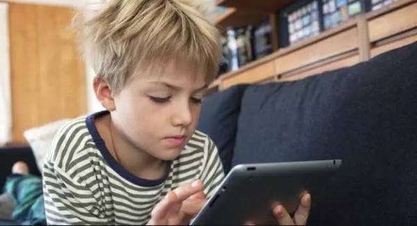 孩子沉迷网络游戏，父母如何帮助他们戒掉网瘾?