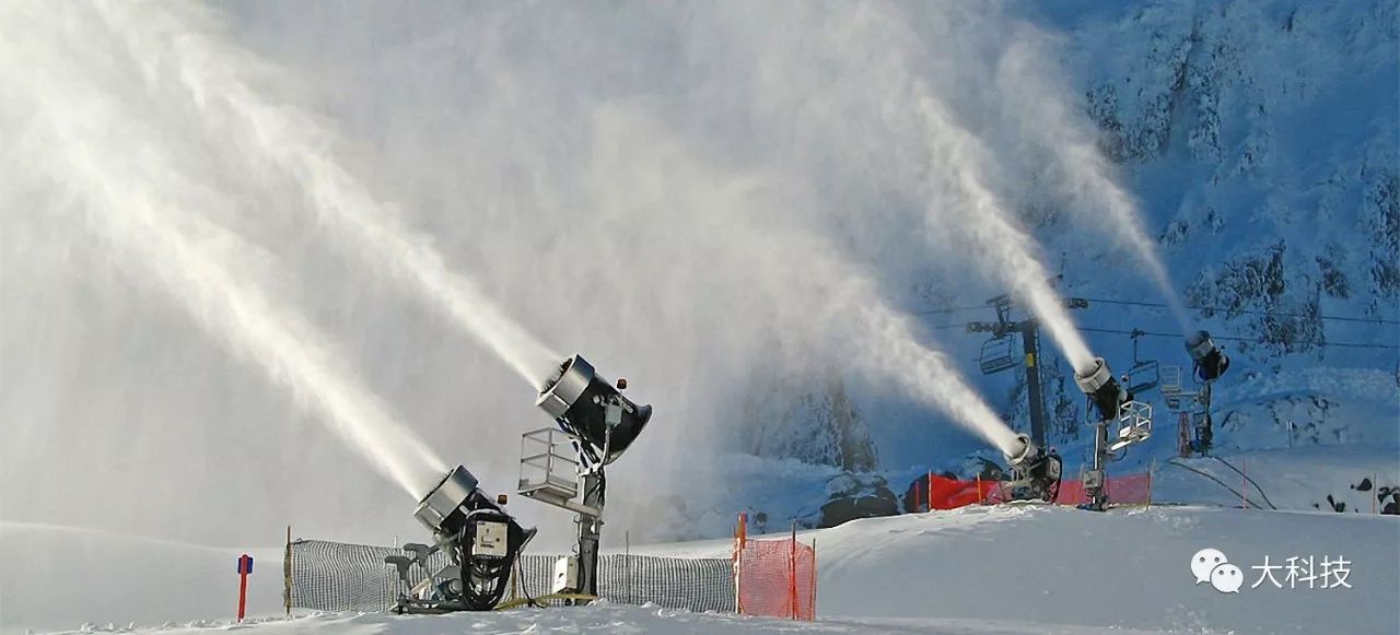 造雪機來了