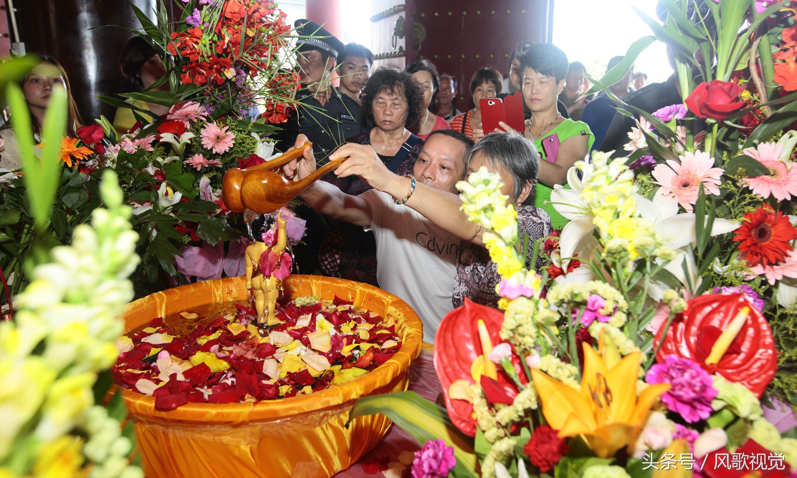 每年四月初八,漢地佛寺道場為何要