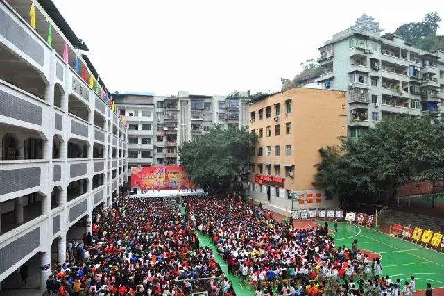邻水县首届戏剧节在鼎屏小学举办