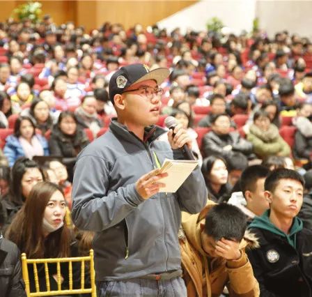 文壇泰斗王蒙先生為北京城市學院