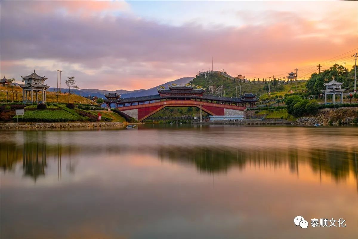 龟湖矿山(胡昌新/摄)峡谷行(夏盛明/摄)我 是 小 福 利 分 界 线转发