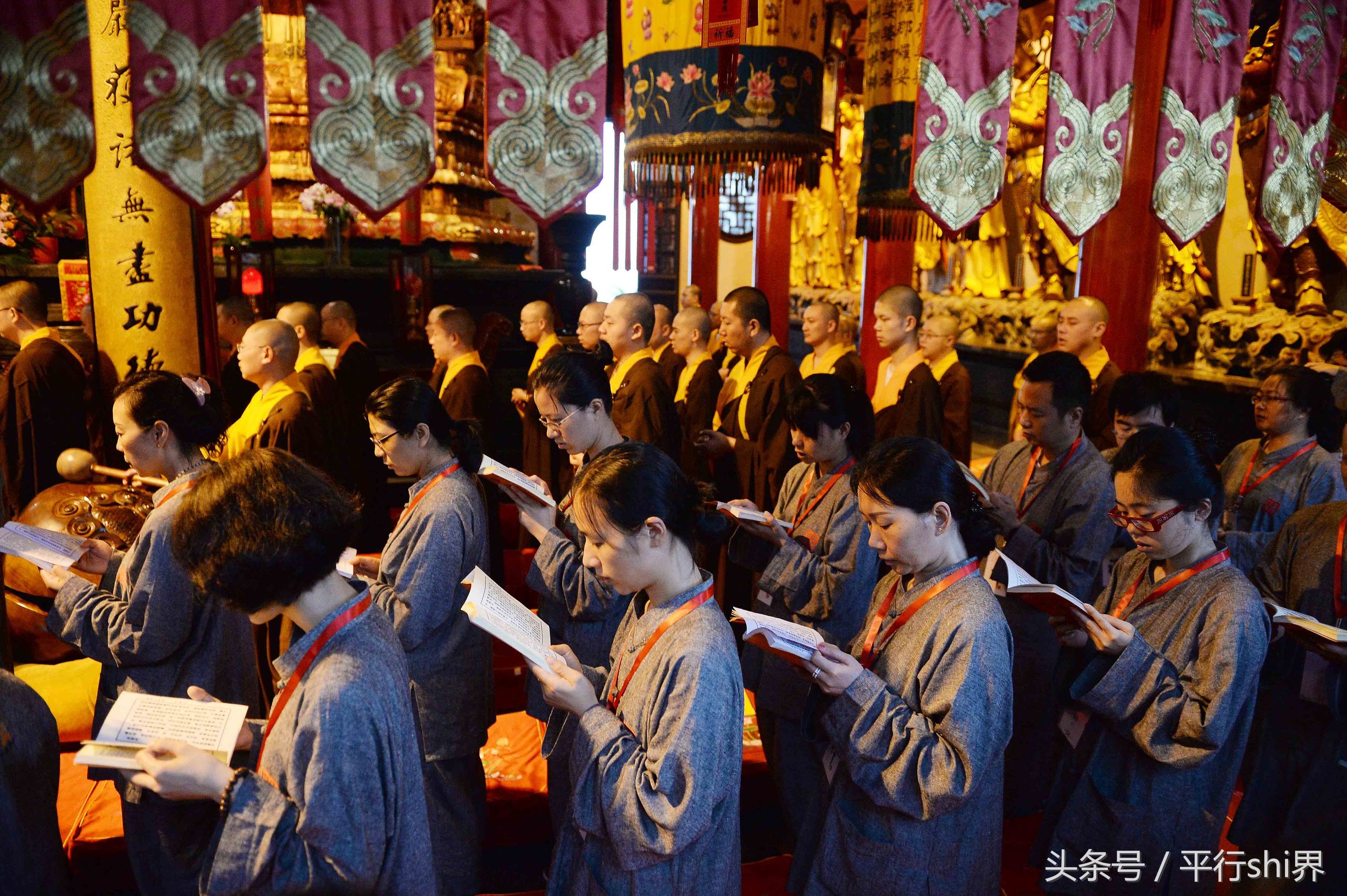 上海白领掀起短期出家潮 寺庙禅修课受热捧