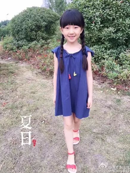 李妮妮长大图片图片