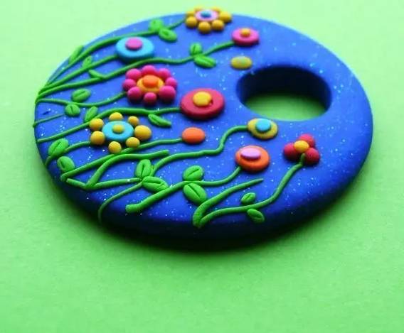 黏土简单捏圆也能做成漂亮的作品
