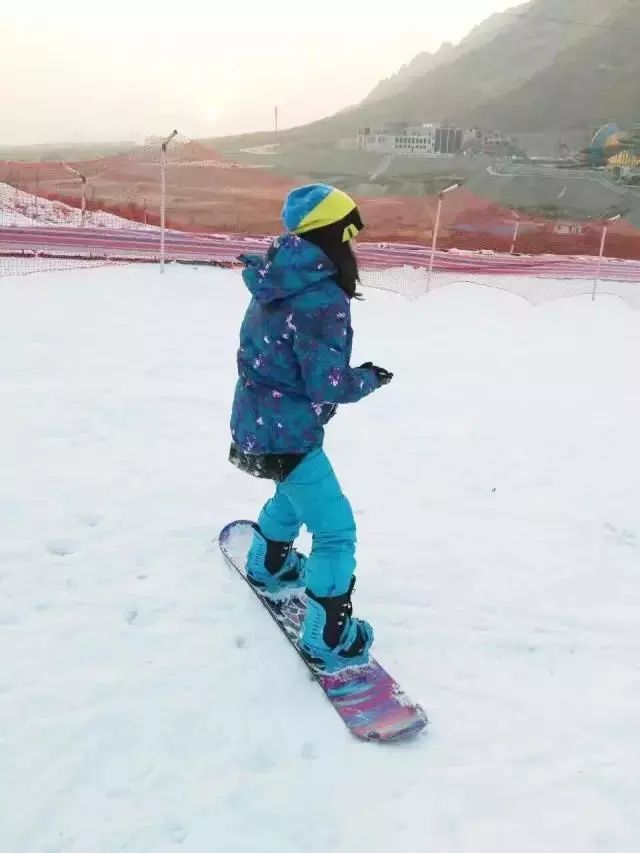 曲阳嘉山滑雪场图片